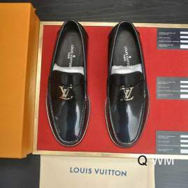 Picture of Louis Vuitton Shoes _SKULVsz38-45WM061613251